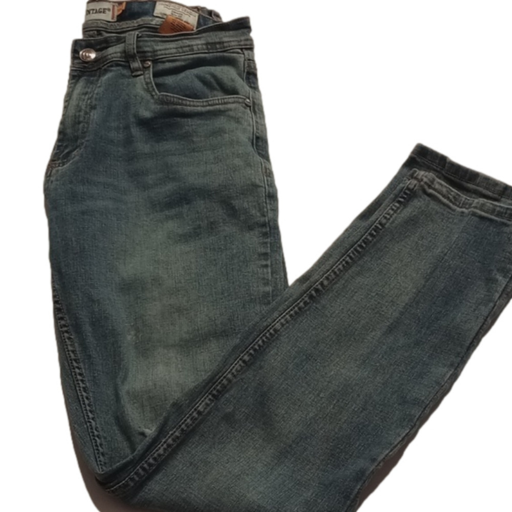 Tailor Vintage men's slim fit comfort stretch waist boot cut jeans, size 32 x 32